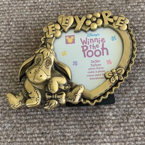 Vintage metal heart shaped Eeyore picture frame - Picture 1 of 3
